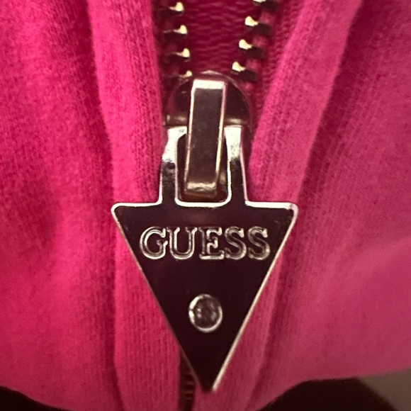 Brand Name 3-6 months Guess 2 piece suit - Picture 3 of 4